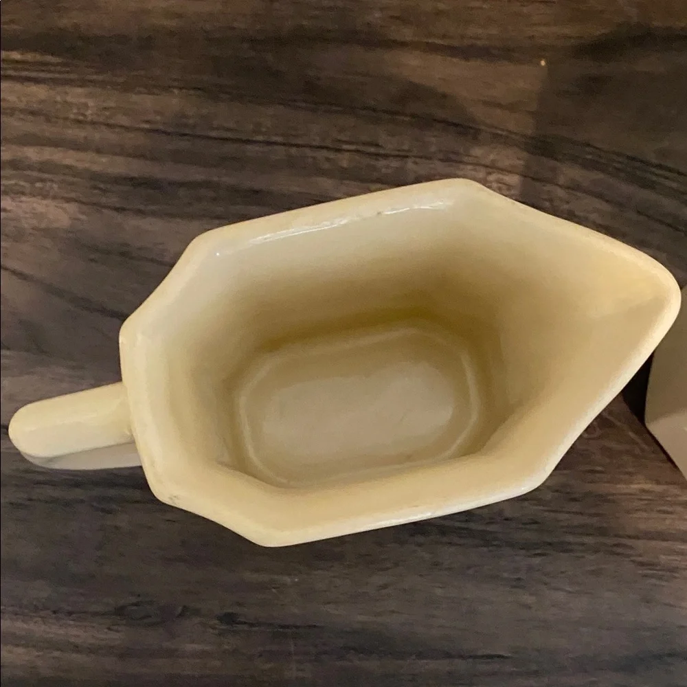 Syracuse China elegant ceramic